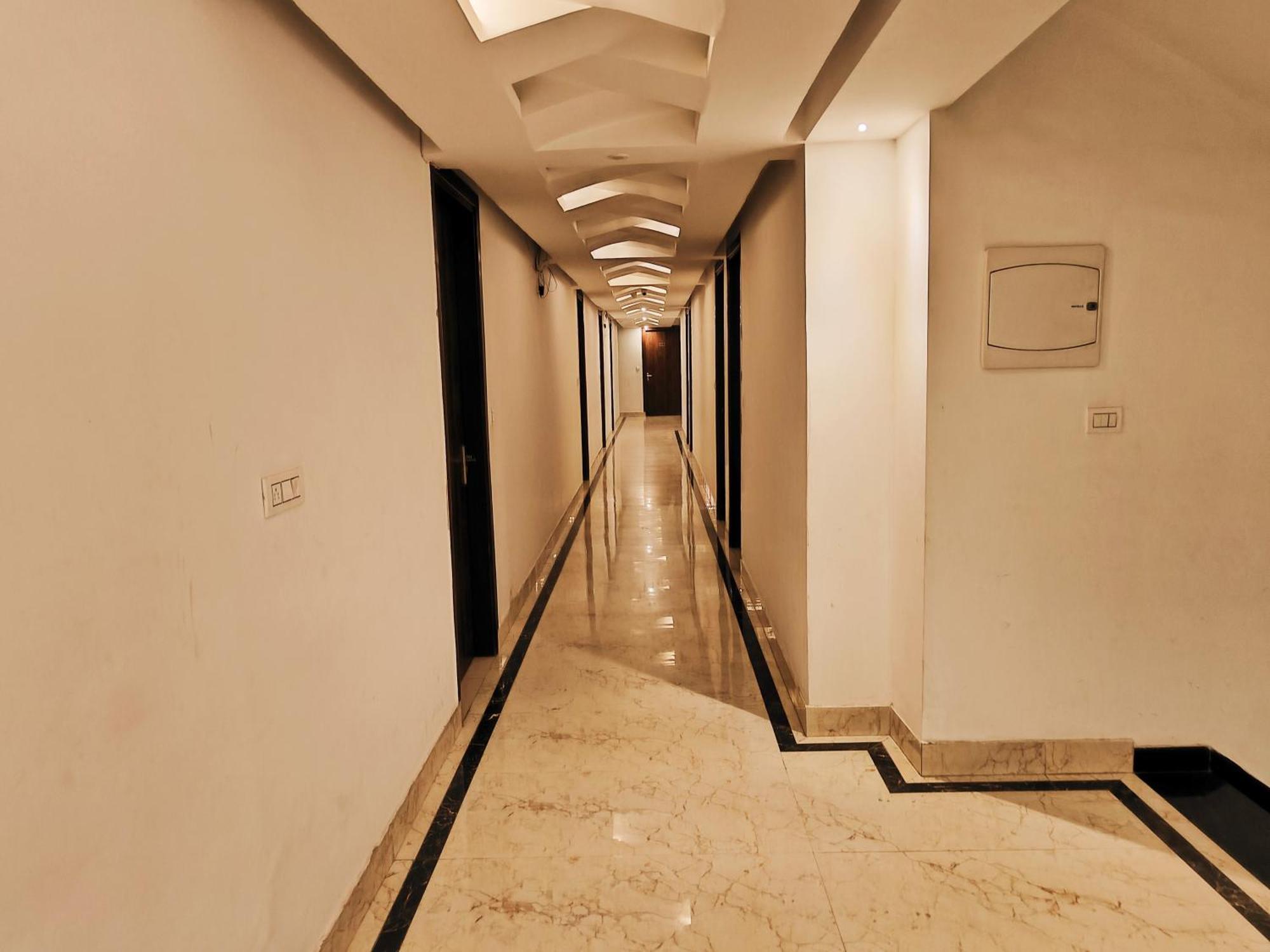 Hotel Le Mount Plaza Near Igi Airport Delhi Nowe Delhi Zewnętrze zdjęcie